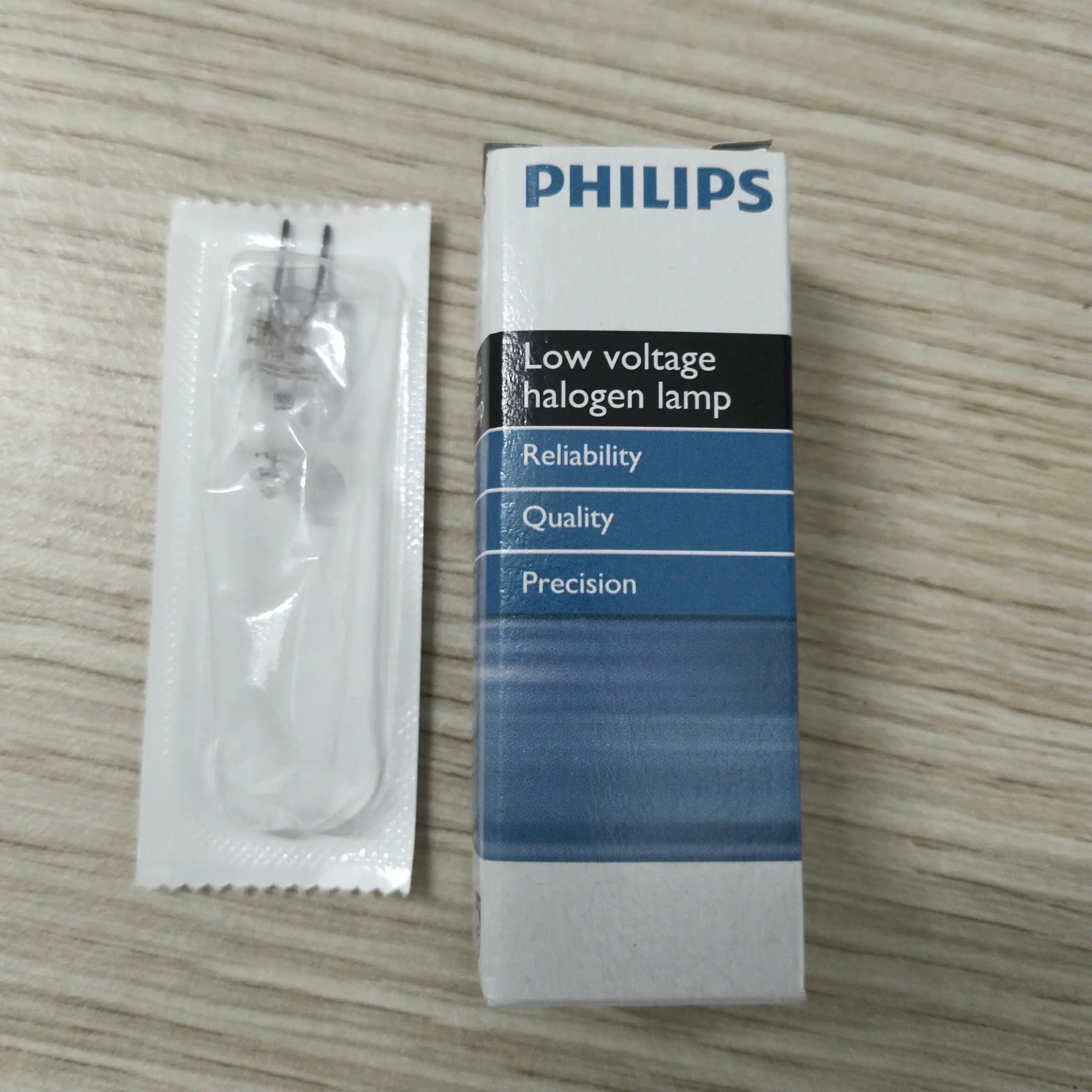 Bóng đèn kính hiển vi PHILIPS 6V30W
