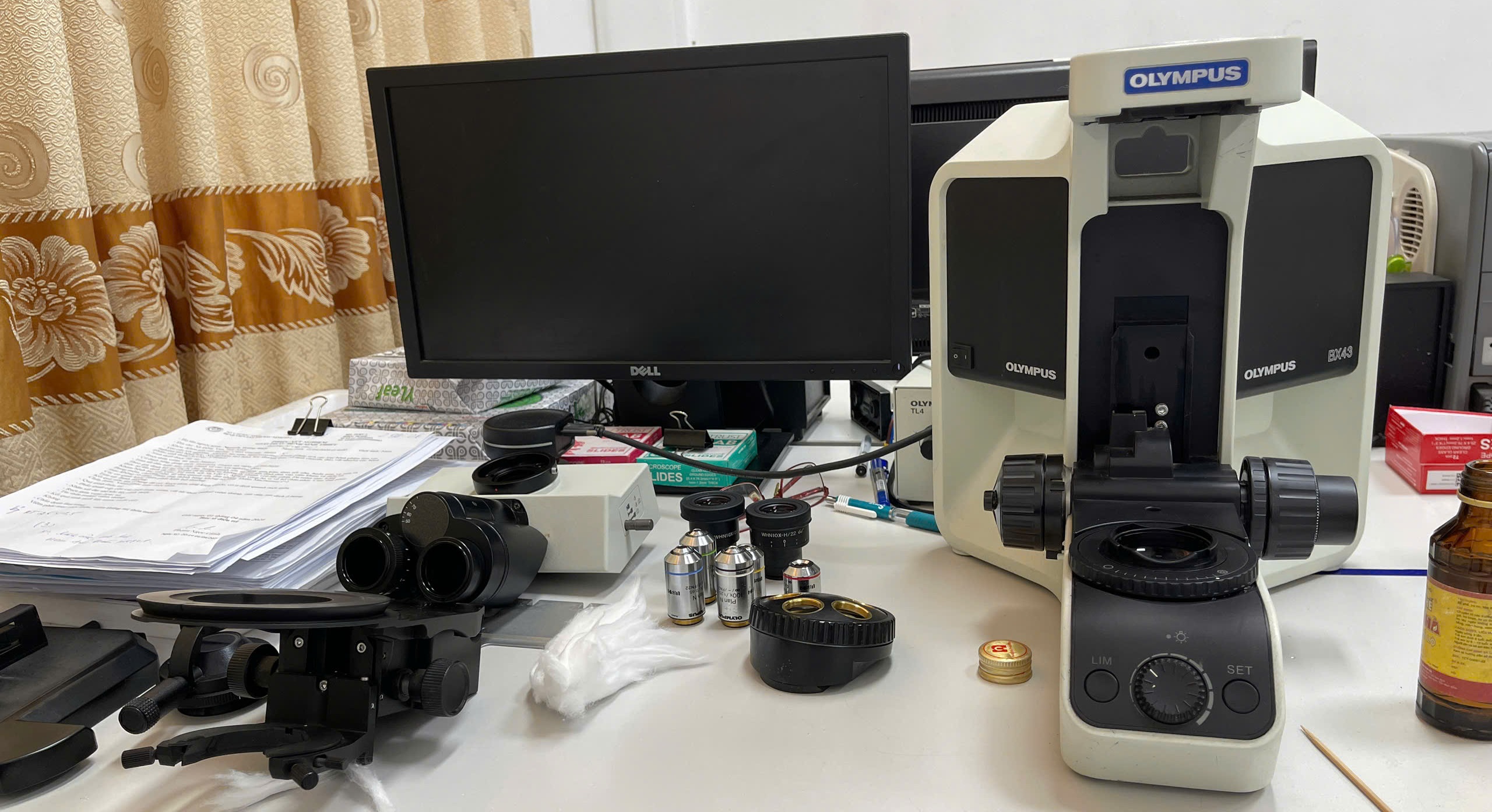 bảo dưỡng kính hiển vi