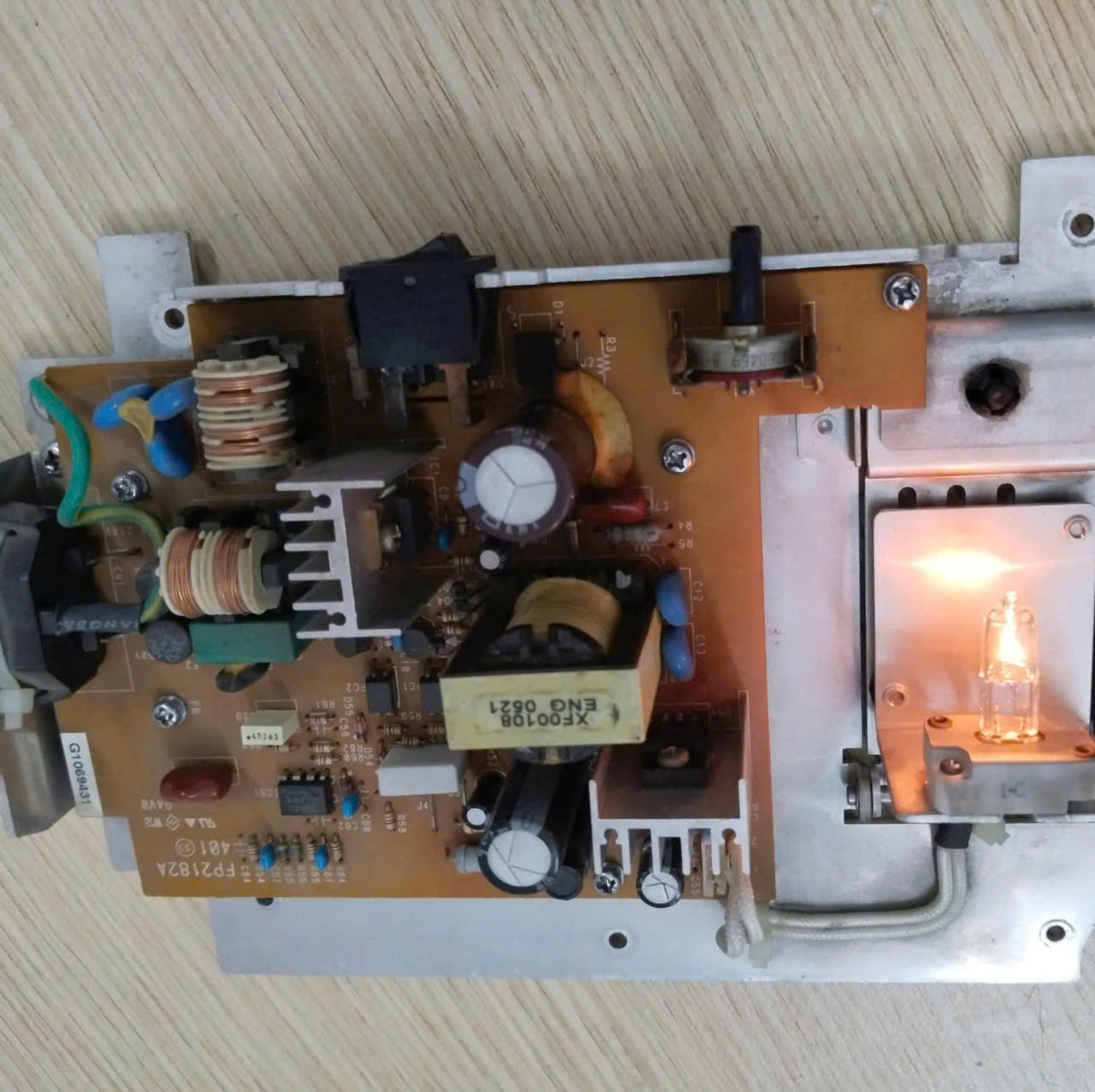 Bo mạch kính hiển vi olympus CX21,CX22 Halogen