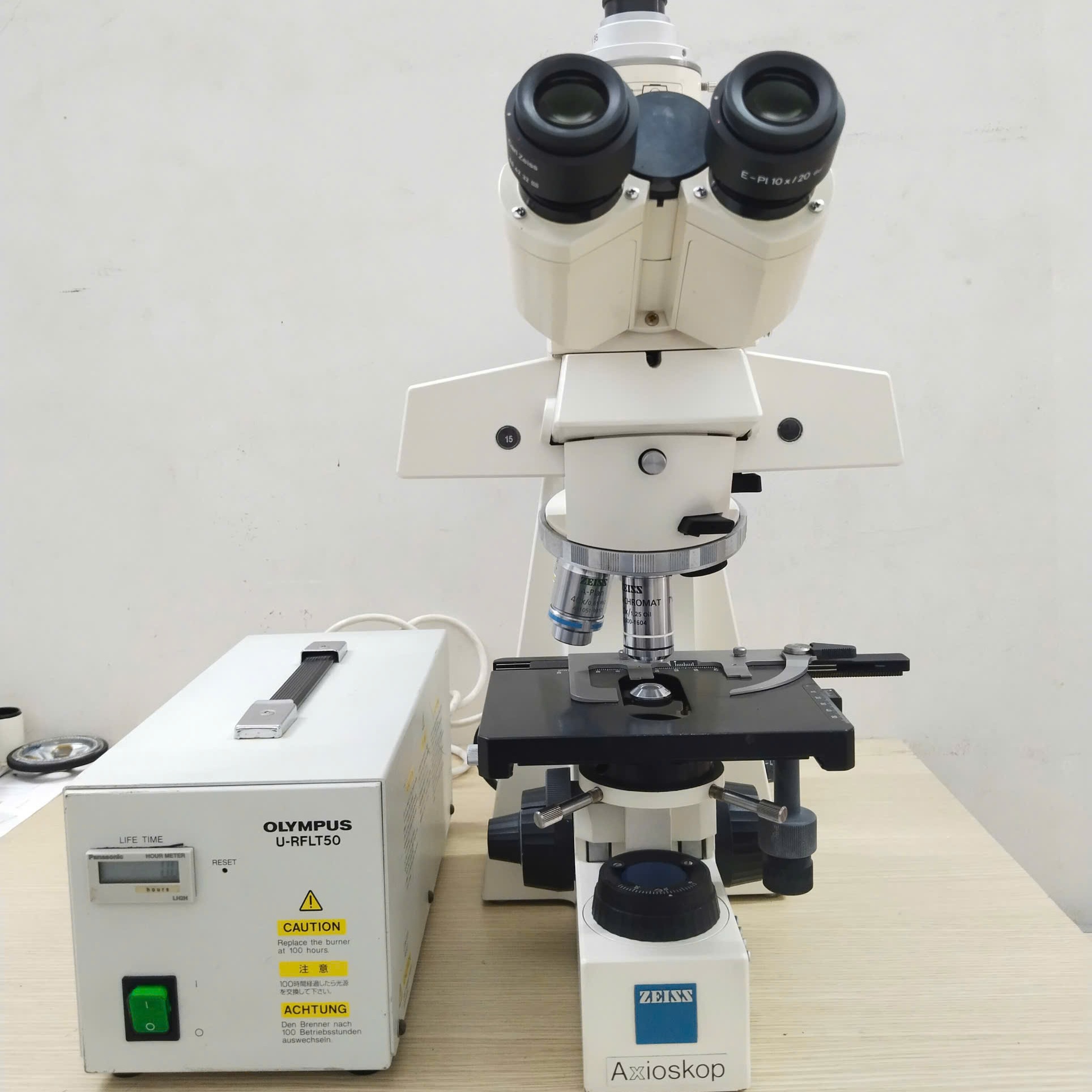 Kính hiển vi huỳnh quang Carl Zeiss Axio Scope 50